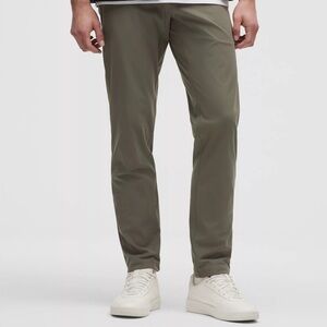 Lululemon Commission Classic 30x34